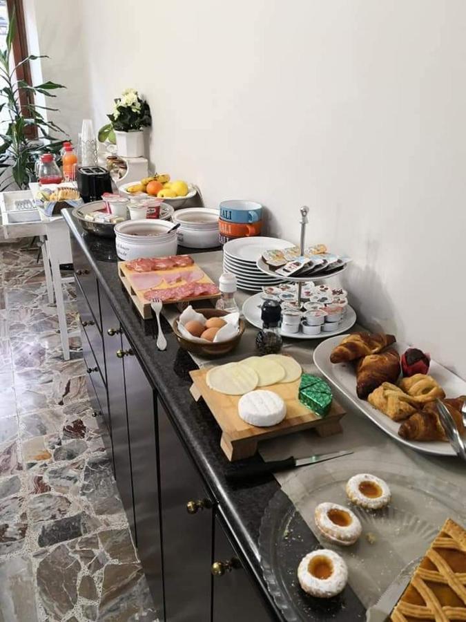 Hotel Doc Canelli Bagian luar foto